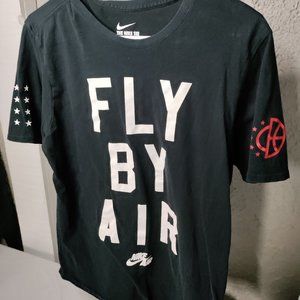 The Nike Tee "Fly By Air" Nike Air Short Sleeve T-Shirt Tee Men's Size M